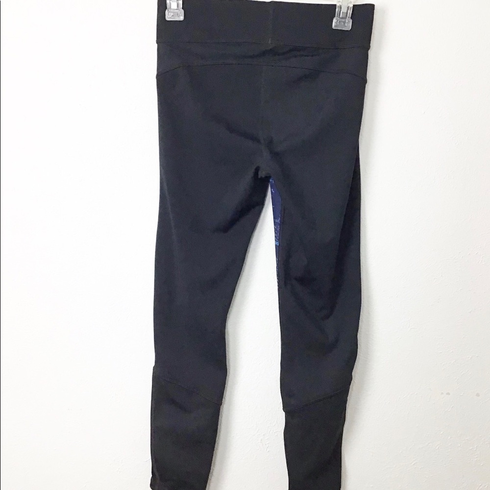 Under Armour Heat Gear Blue Black Red Leggings Size S - Picture 3 of 5
